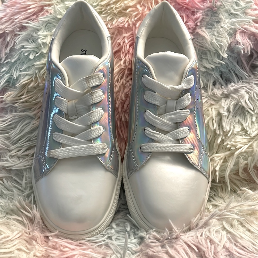 Steve Madden Girls Hologram Sneakers